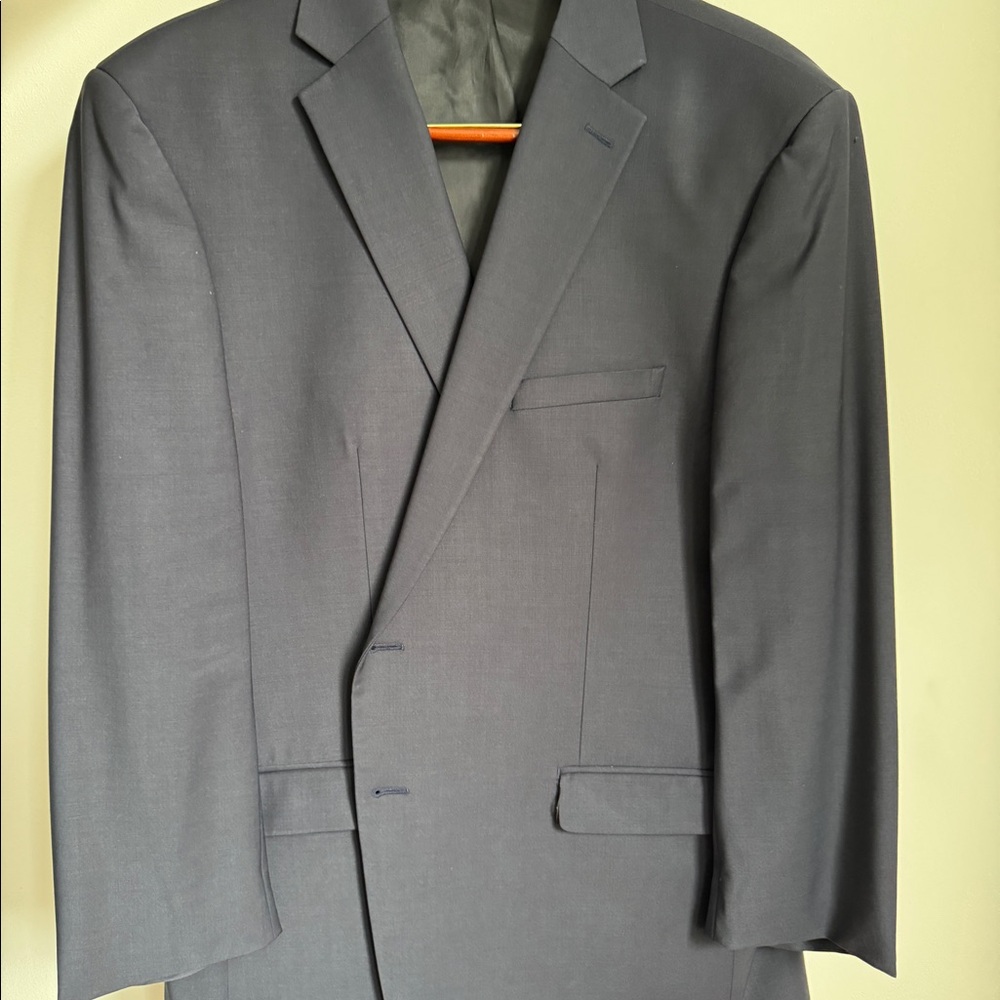 CALVIN KLEIN Wool Fit Suit — Perfect for any occasion
